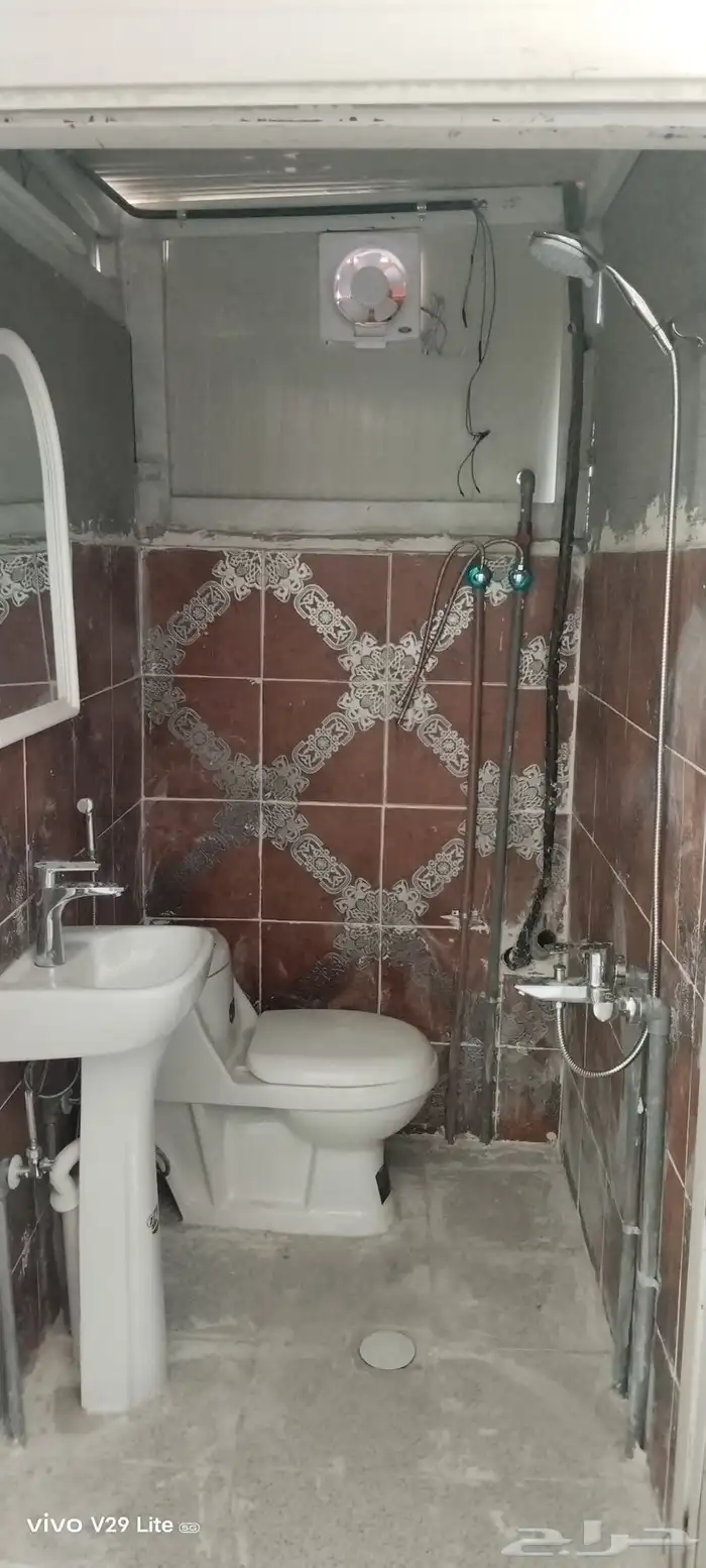 غرفة صغيرة للإيجار 0