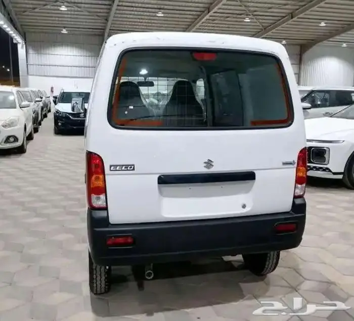 سوزوكى ايكو 2025 1