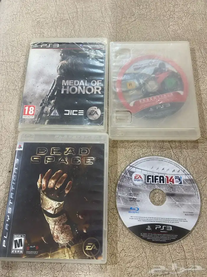 سوني3 شرط نضيف وشغل مع كامل اسلاكه ويدين اصلي و4 اشرطه نادره 3