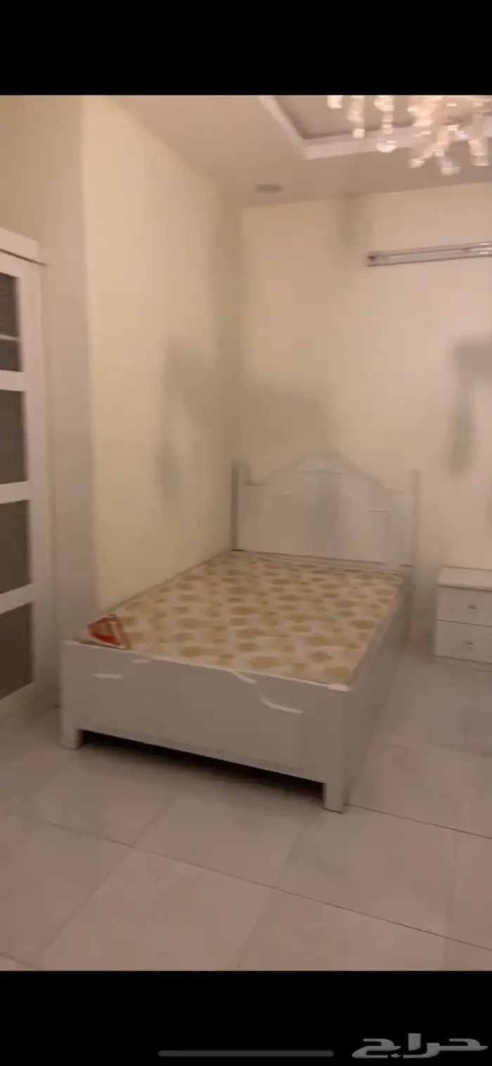 كرسي ومرتبة للبيع 0