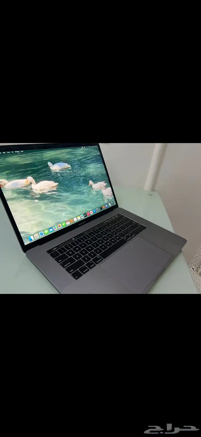 ماك بوك 15 انش تتش بار كور i7 مواصفات عاليه جدا 0