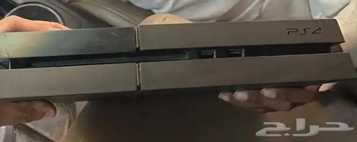 سوني 4 معه يد وداخل السوني فيفا 25 و 24 والعاب السوني نضيف 1