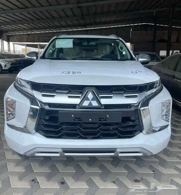 ميتسوبيشي مونتيرو سبورت 2025 نص وفل بنزين 2