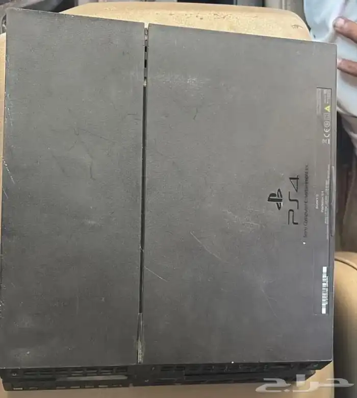 سوني 4 معه يد وداخل السوني فيفا 25 و 24 والعاب السوني نضيف 0