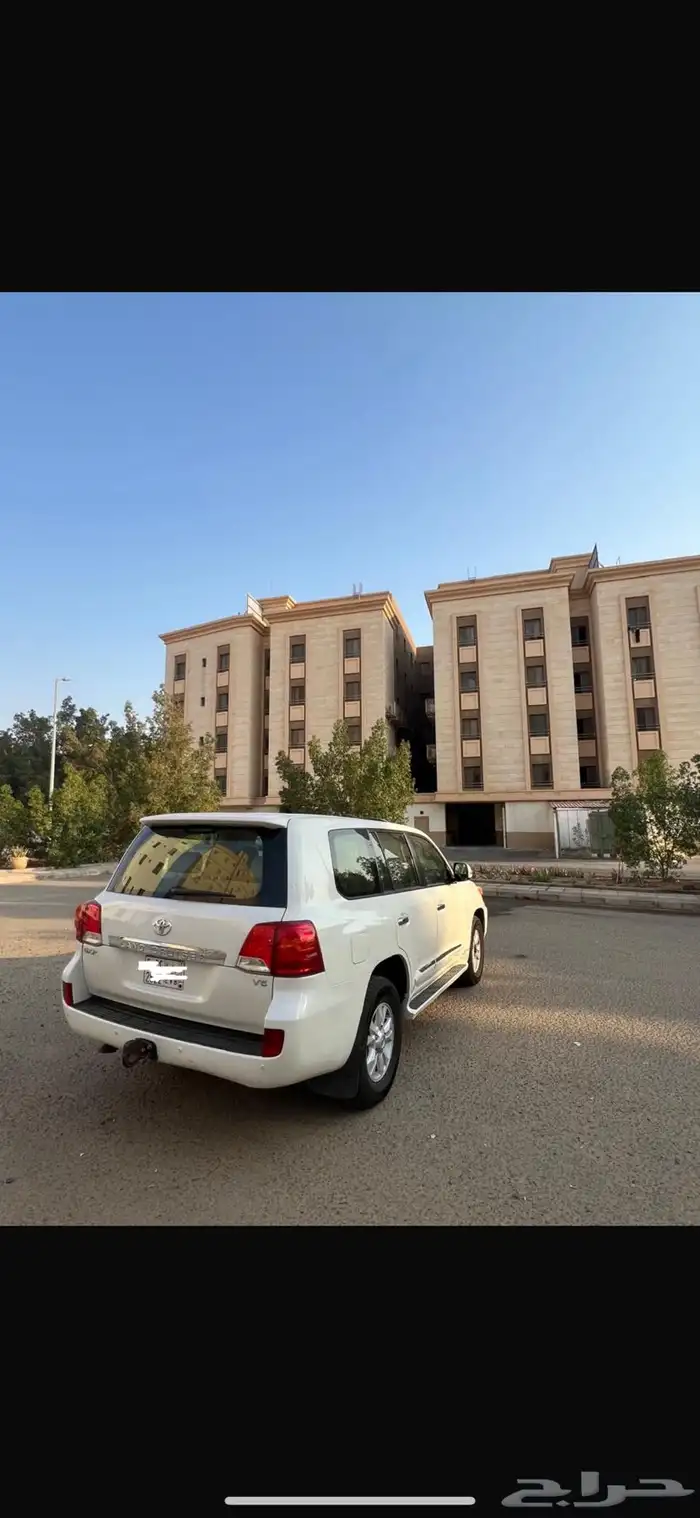 جيب لاند كروزر GXR 2