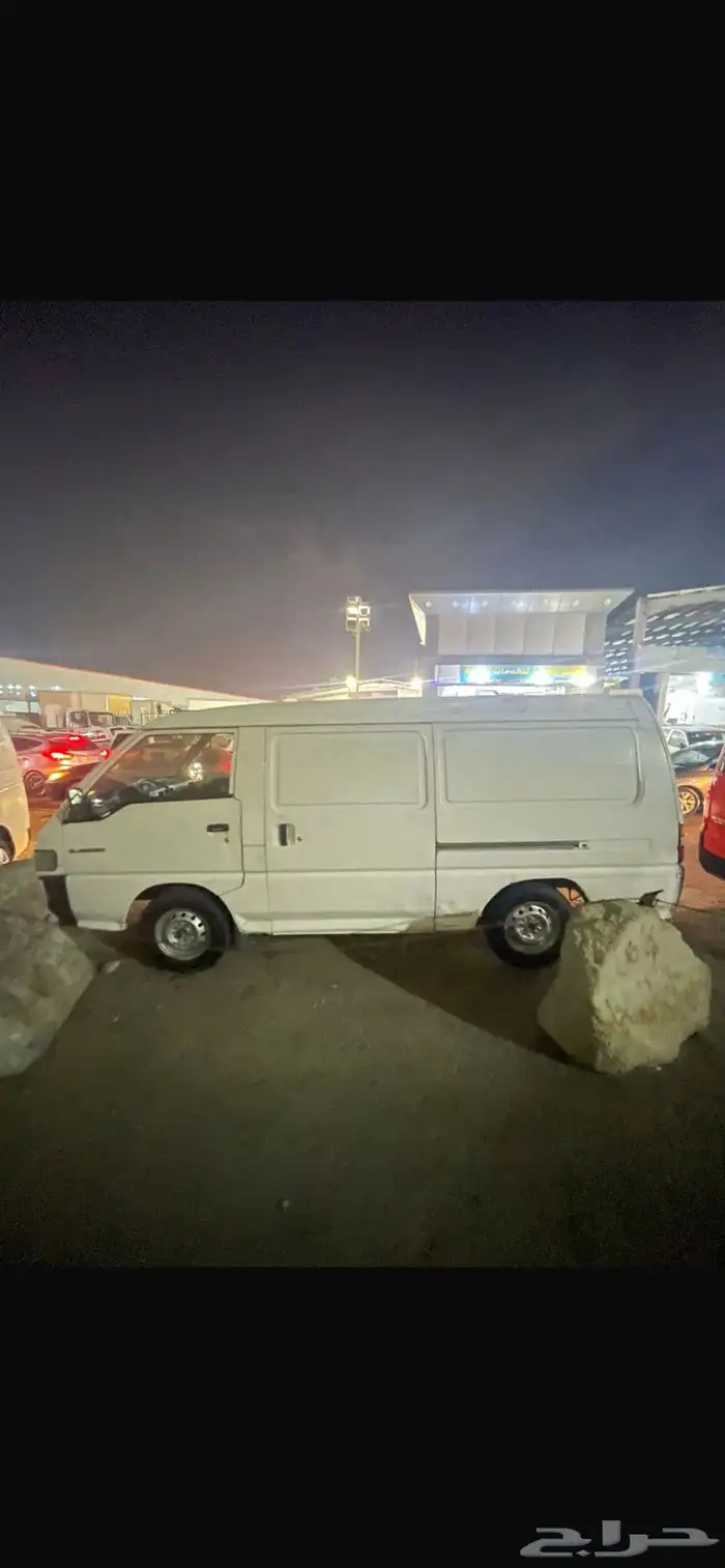 فان متسوبيشي 2006 1