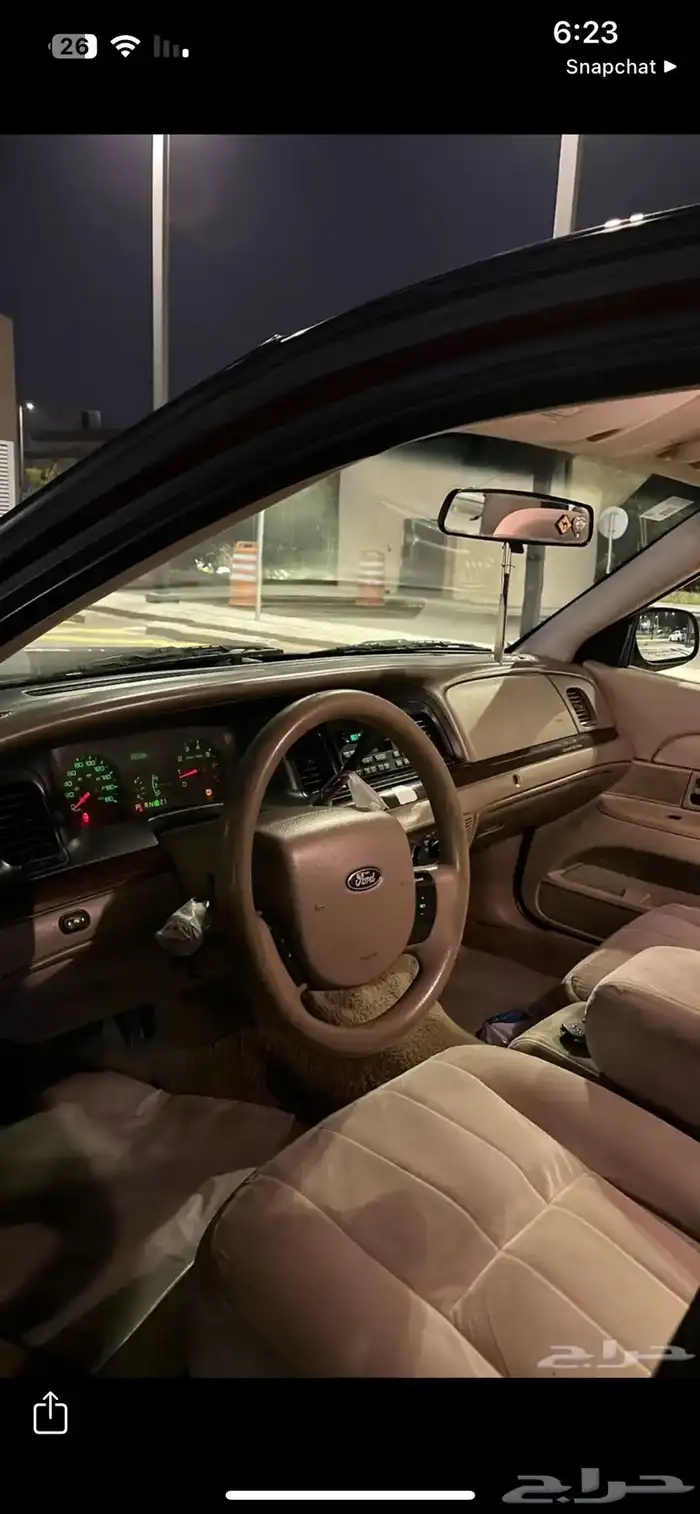 فورد فكتوريا 10