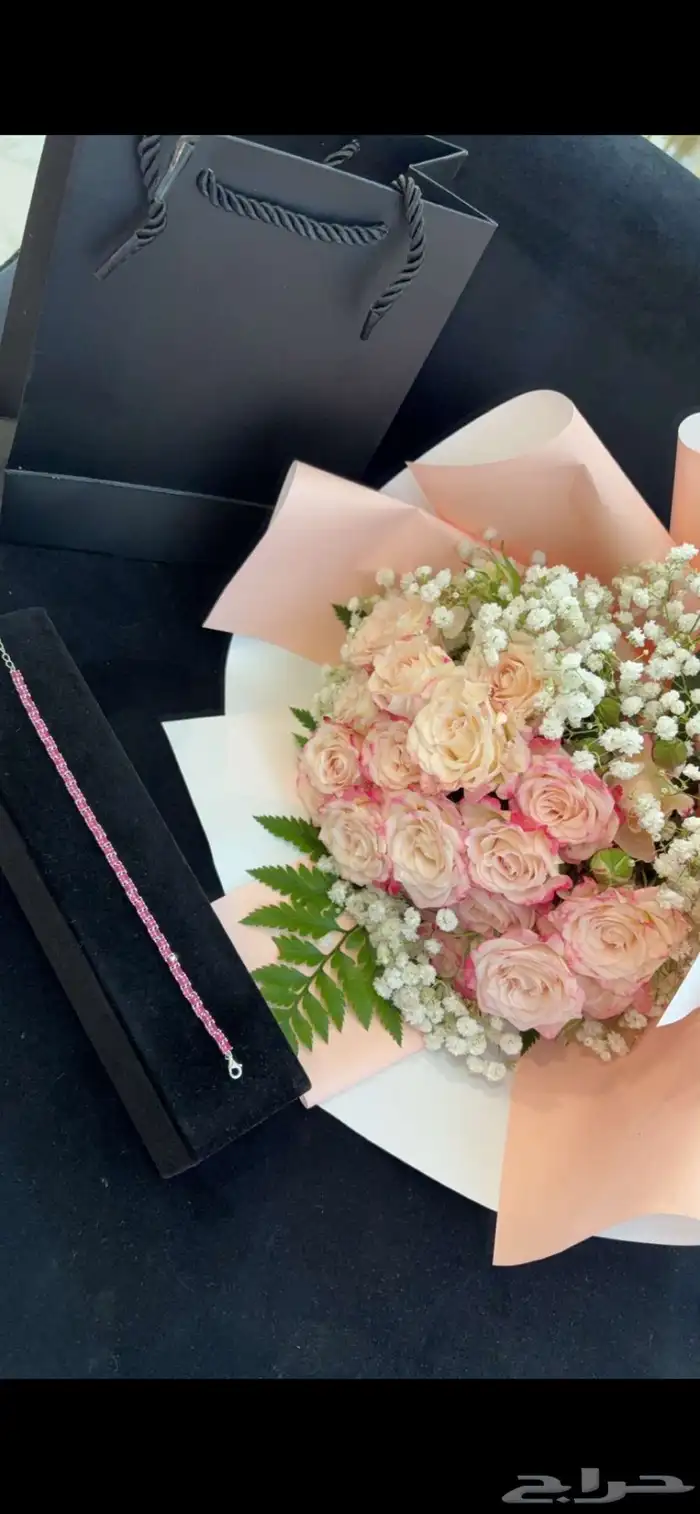 نرسل لكم هديتكم مع باقه ورد ب 200 ريال عرض خاص 0