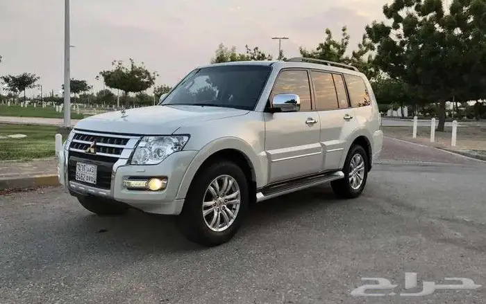 ميتسوبيشي باجيرو 2022 فل سعودي ممشي قليل مخزن 25 ألف 5