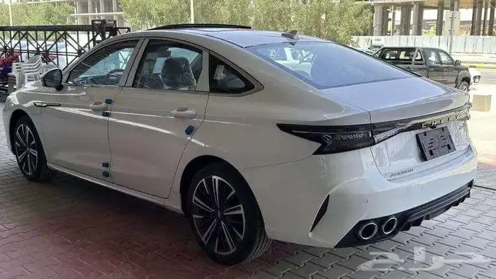 شيري اريزو 8 2025 لاكجري فل كامل كاش واقساط 10