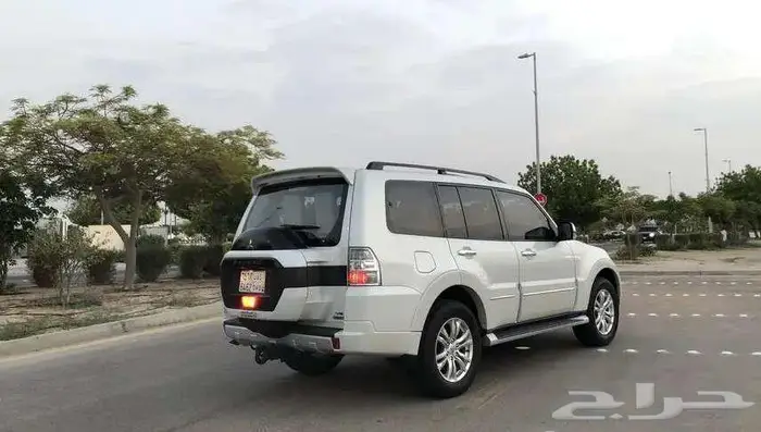 ميتسوبيشي باجيرو 2022 فل سعودي ممشي قليل مخزن 25 ألف 53