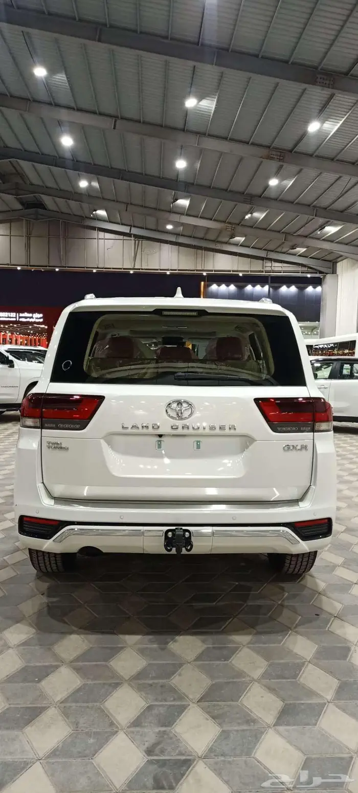 تويوتا جى اكس ار L4 موديل 2025 سعودي عبد اللطيف جميل 2