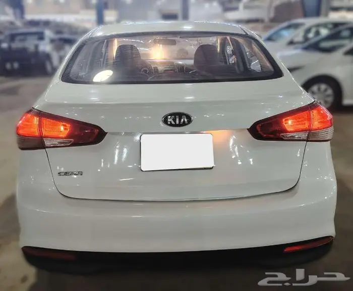 كيا سيراتو ابيض 2017 6