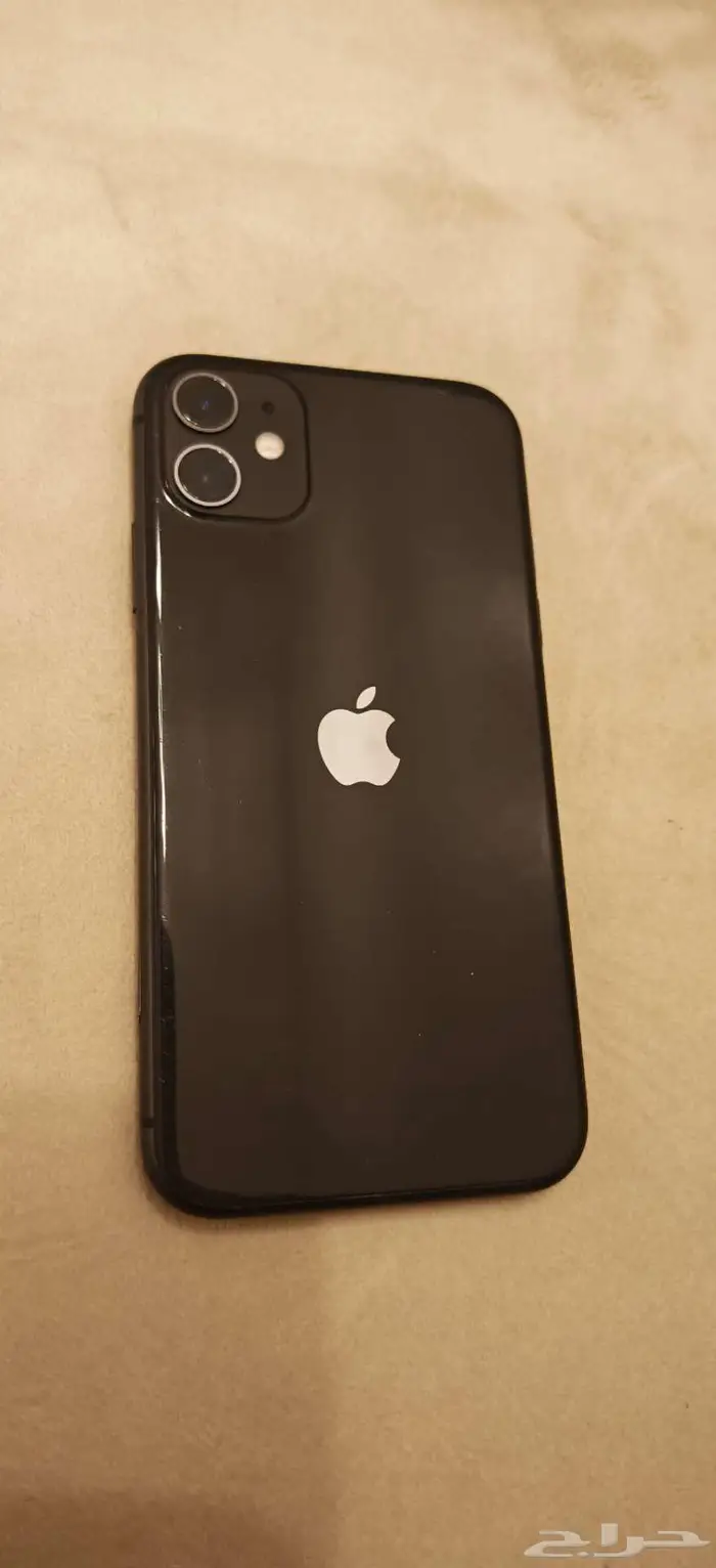 ايفون 11 وهونر 400 برو 1