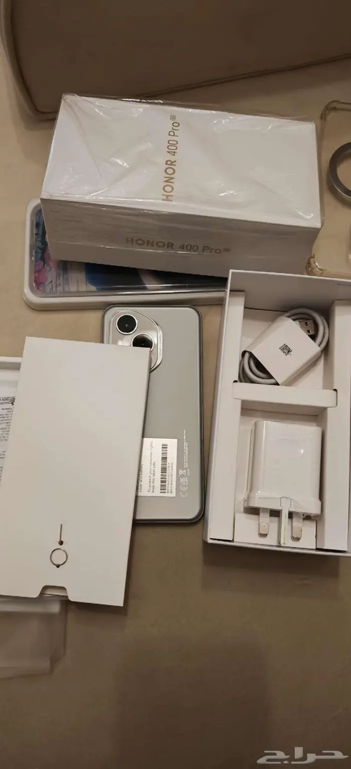 ايفون 11 وهونر 400 برو 9