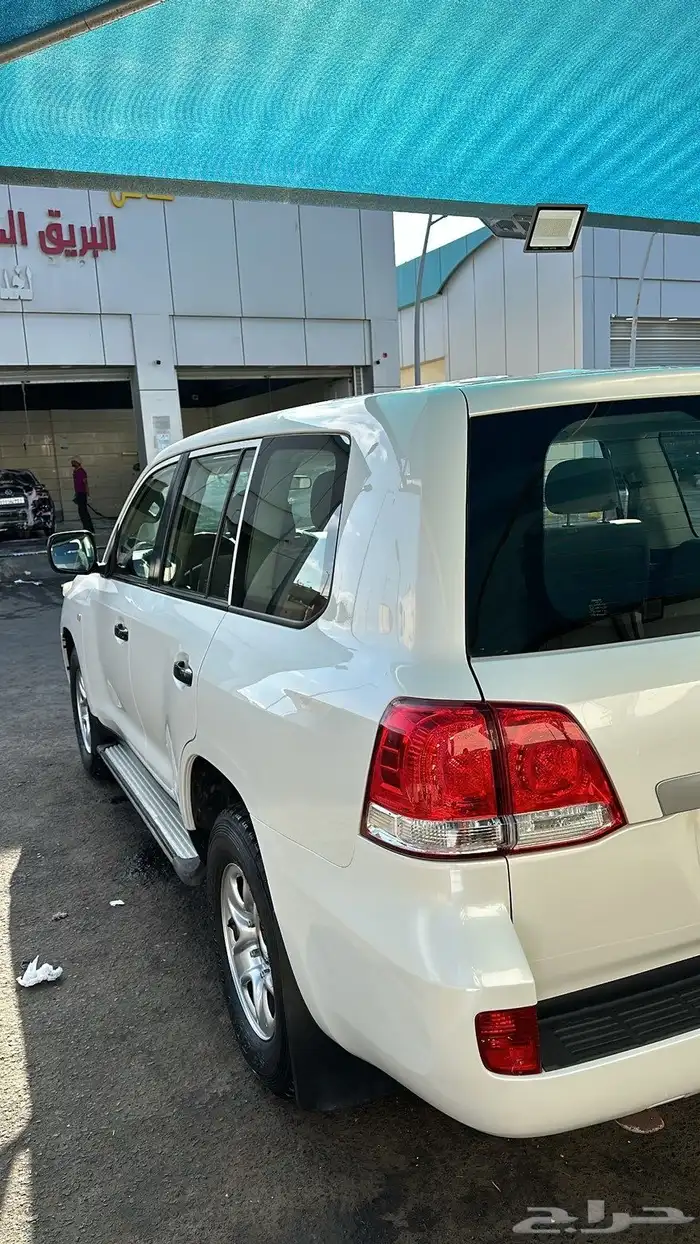 لاندكروزر 2011 هدد G 8