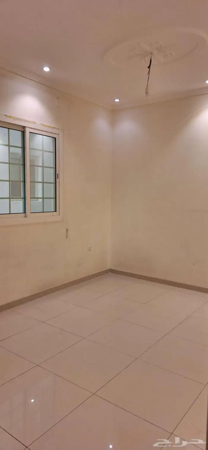 شقه للايجار حي التيسير 7
