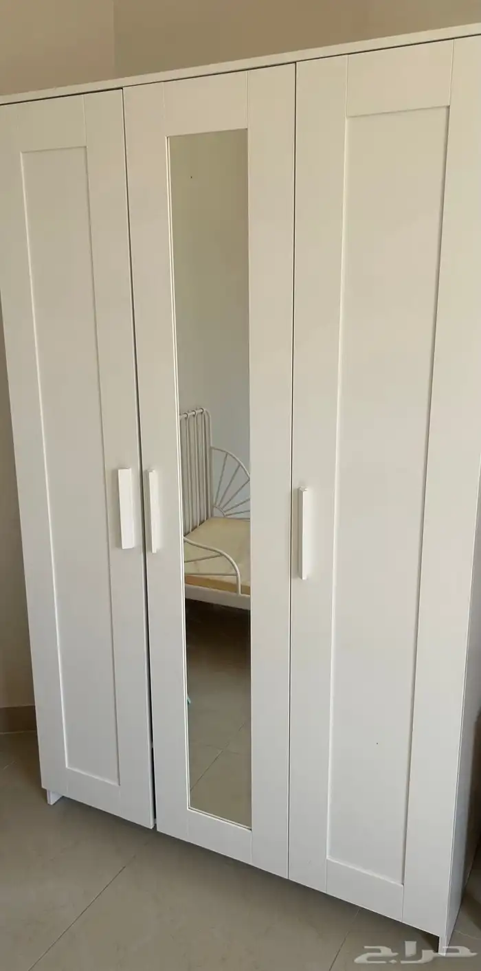 سرير - كمدينة - مرايه تسريحه- دولاب - كرسي تسريحه - كنب 7