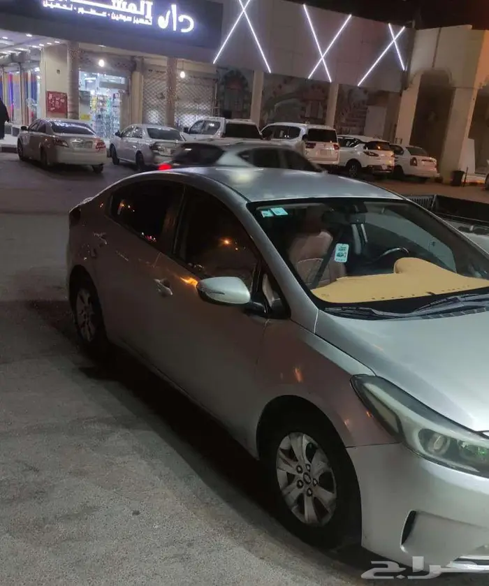 kia كيا سيراتو 2017 للإيجار الشهري بحالة ممتازة الرياض 1