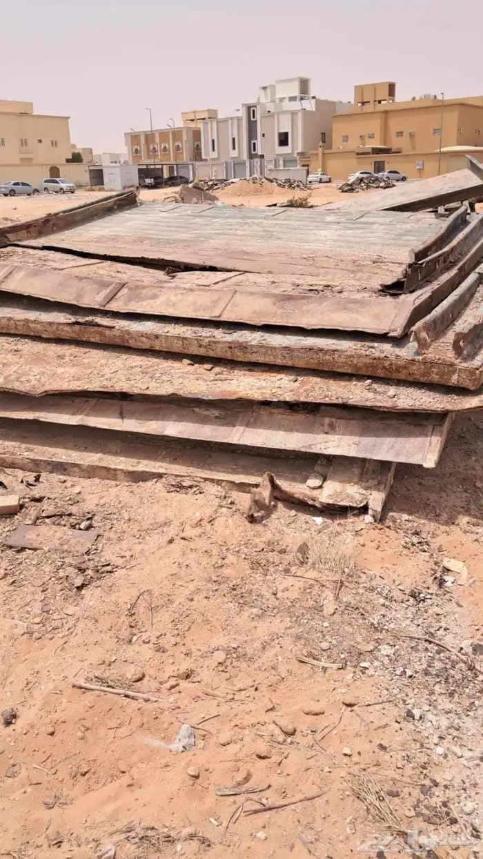 بوكسات حديد مستعمله مقاسات مختلفه بالمزاحميه 2