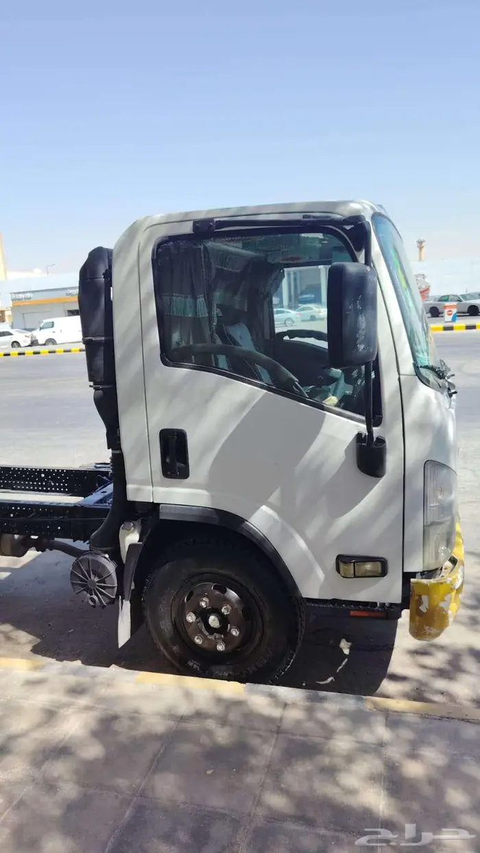 دينا ايسوزو موديل 2011 3