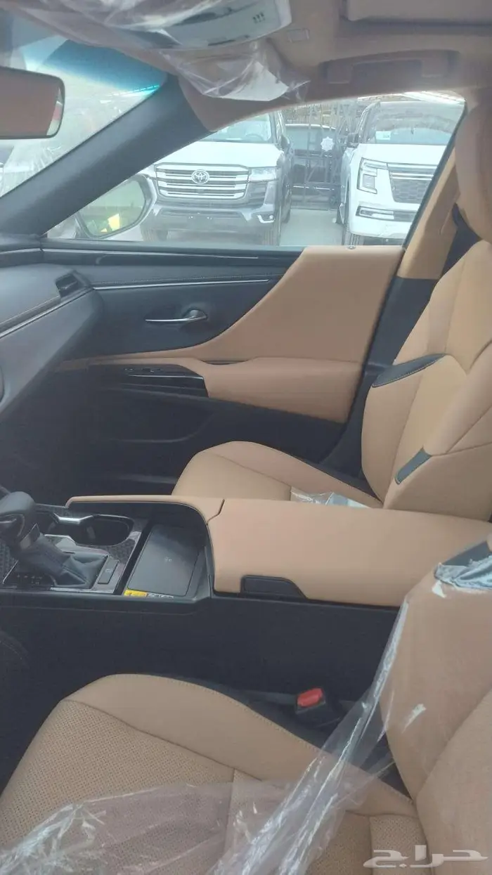 لكزس اي اس 250 10