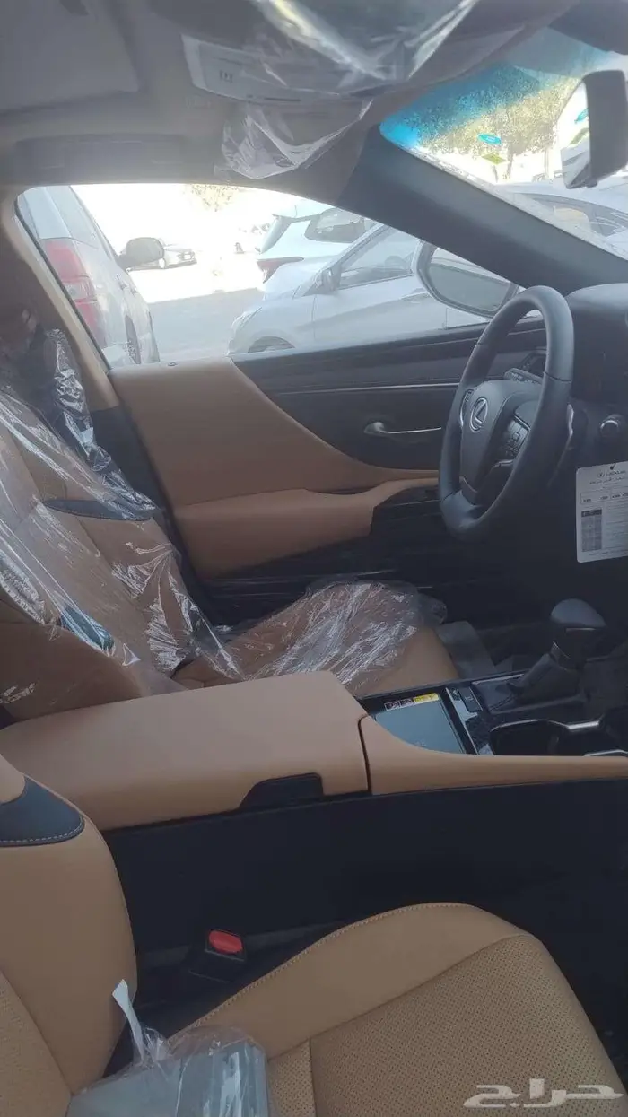 لكزس اي اس 250 8