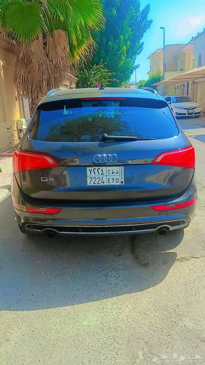 AUDI Q5 model 2010 mobile number 6