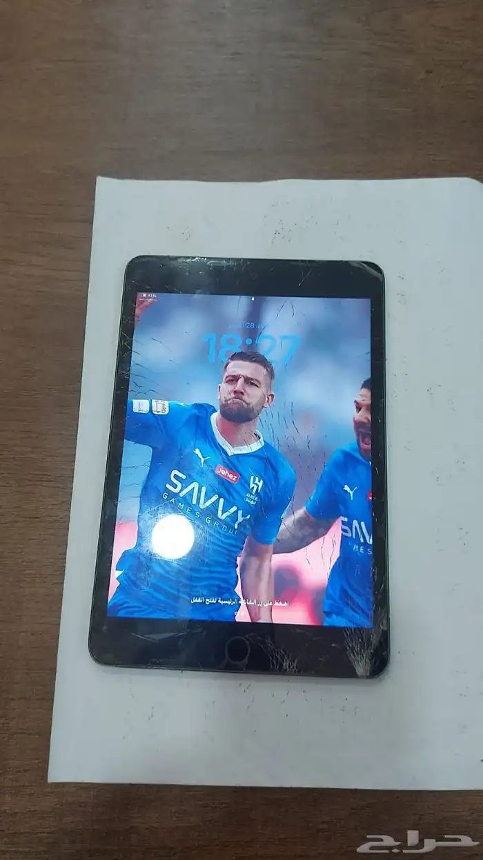 ايباد مني5 بشريحة في كسر بالشاشة وشغال البيع 4