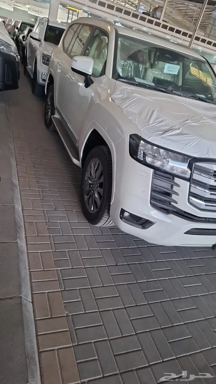 جي اكس ار 2025 ابيض سعودي L4 1