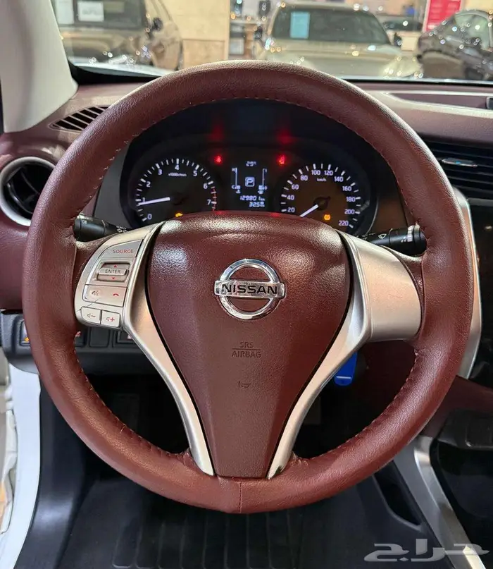 للبيع نيسان نافارا 2017 زجاج كهرب مكينه كبيره سعودي 18