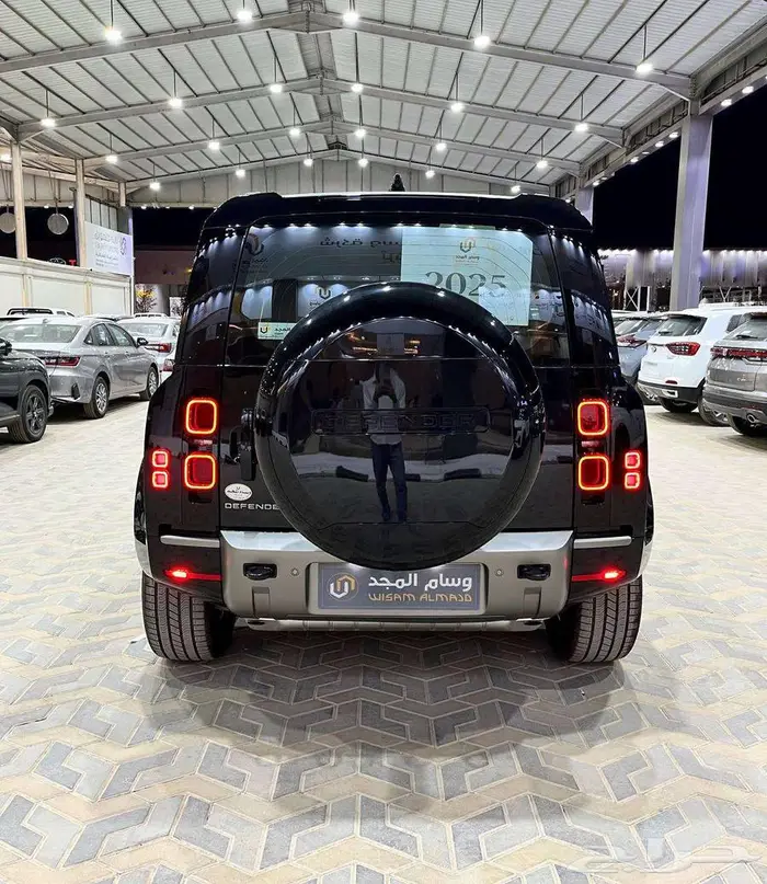عرض خاص لاند روفر ديفندرHSEفل 2025 بطاقه جمركيه 5