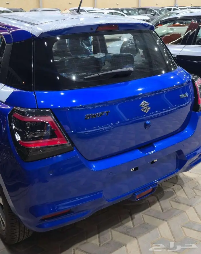 سوزوكي سويفت فل 2025 لتمويل البنوك - كاش 10