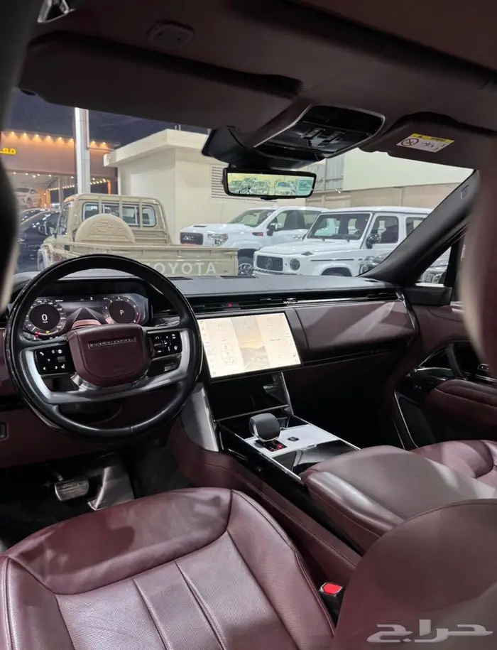 رنج روفر فوج 2024 Autobiography 4