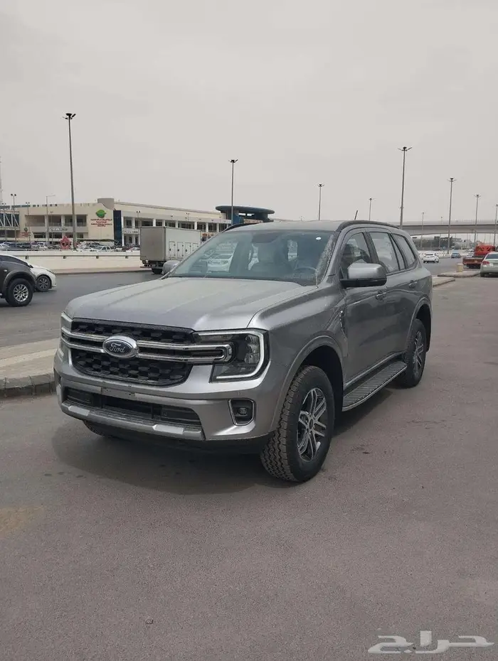 فورد ايفرست XLT نص فل وليمتيد فل كامل 2025 جميع الالوان 0