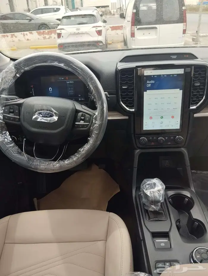 فورد ايفرست XLT نص فل وليمتيد فل كامل 2025 جميع الالوان 8