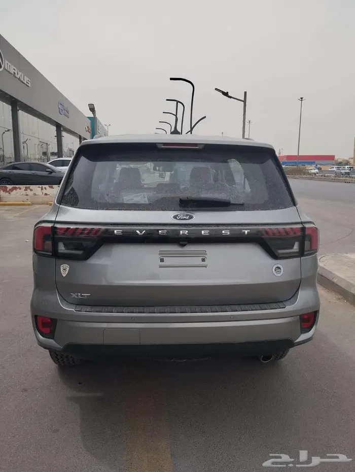 فورد ايفرست XLT نص فل وليمتيد فل كامل 2025 جميع الالوان 7