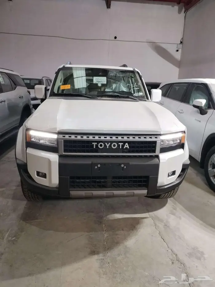 برادو تي اكس ال 3 بنزين ابيض اقل سعر بالمملكه بطاقه جمركية 0