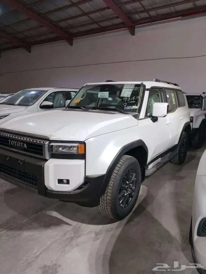 برادو تي اكس ال 3 بنزين ابيض اقل سعر بالمملكه بطاقه جمركية 6