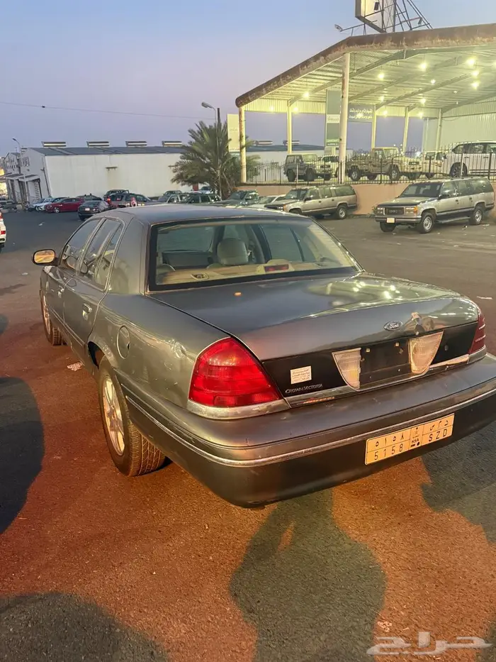 فورد فكتوريا للبيع 2