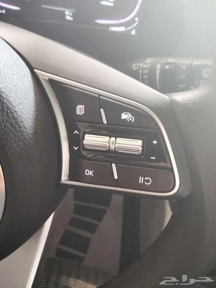 كيا كارنز ستاندر و نص فل موديل 2025 4