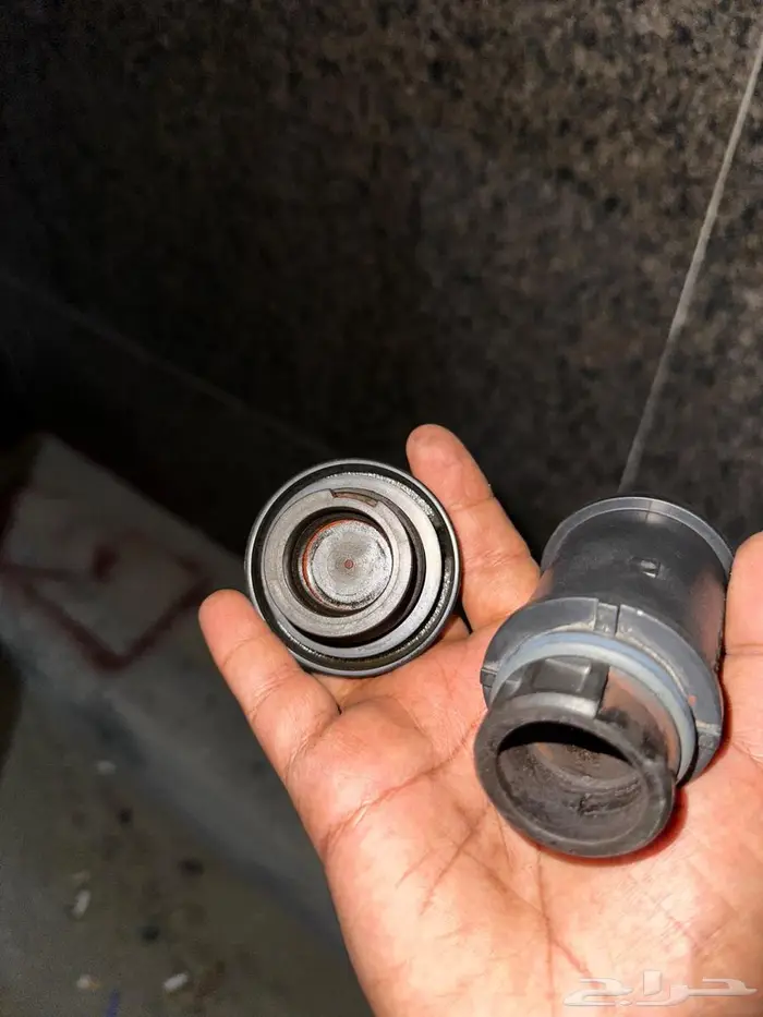 غطا زيت المكينه كادلك 1