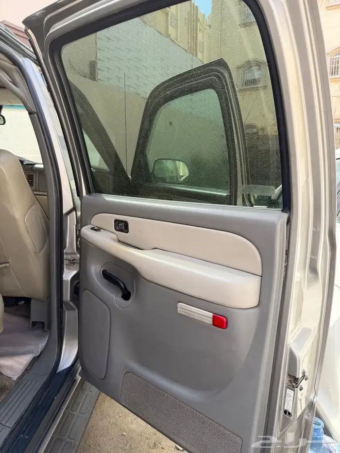 جي ام سي يوكون 2000 7