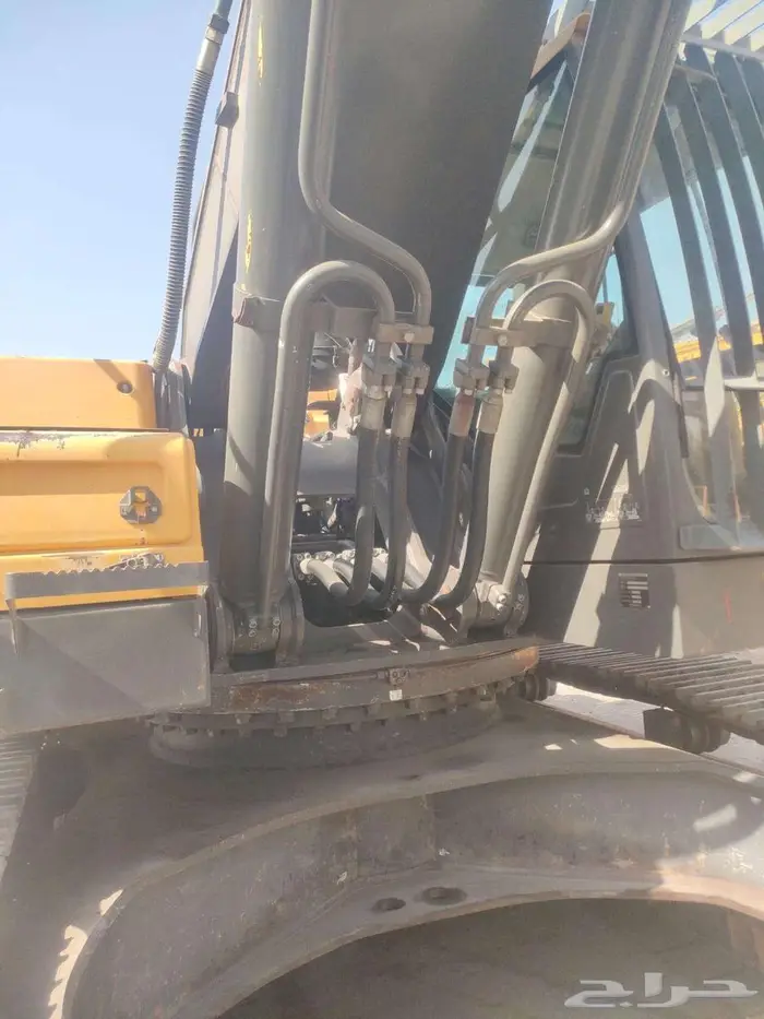 بوكلين حفار Volvo موديل EC480DL للبيع بحاله ممتازه جدا 8