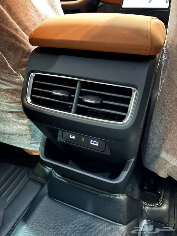 جيلي بريفيس فل كامل 2025 - اصفار 18