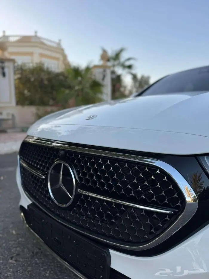 2024 مرسيدس E200 9