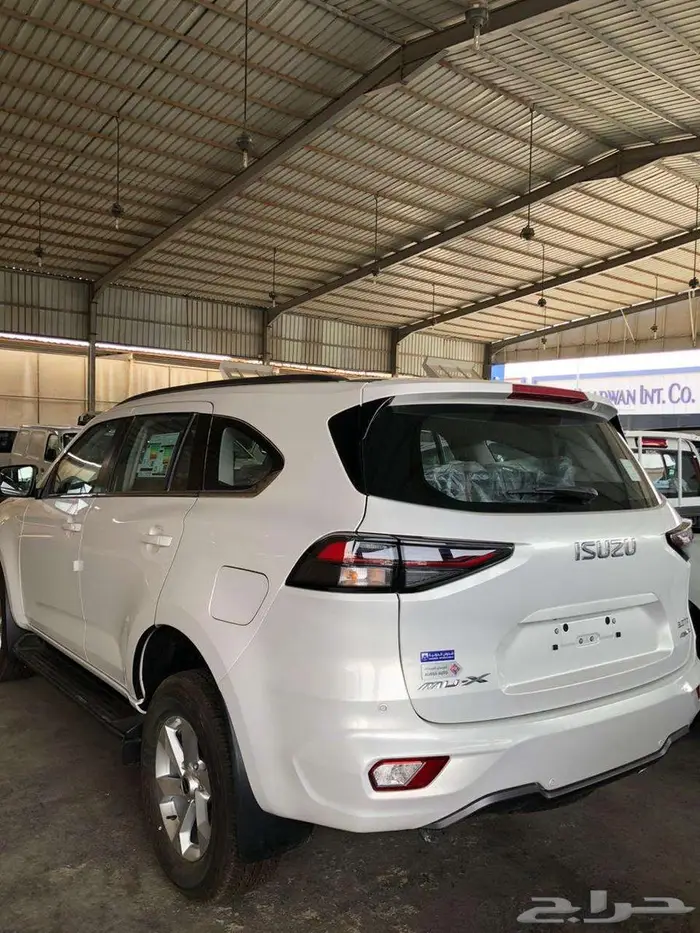 ايسوزو mux 2024 نص فل 1