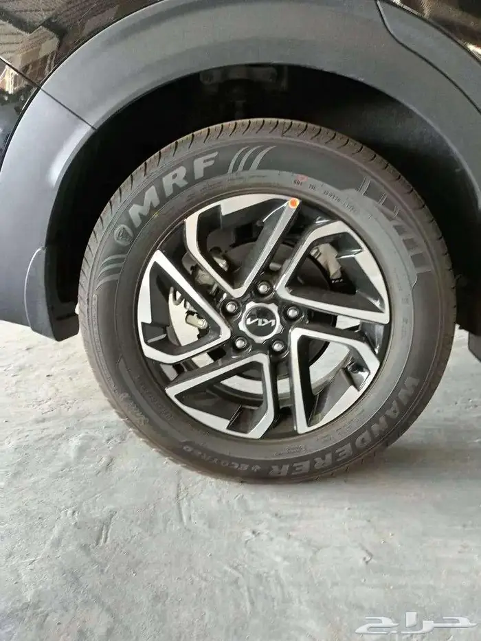 كيا كارينز 2025 استاندر 11