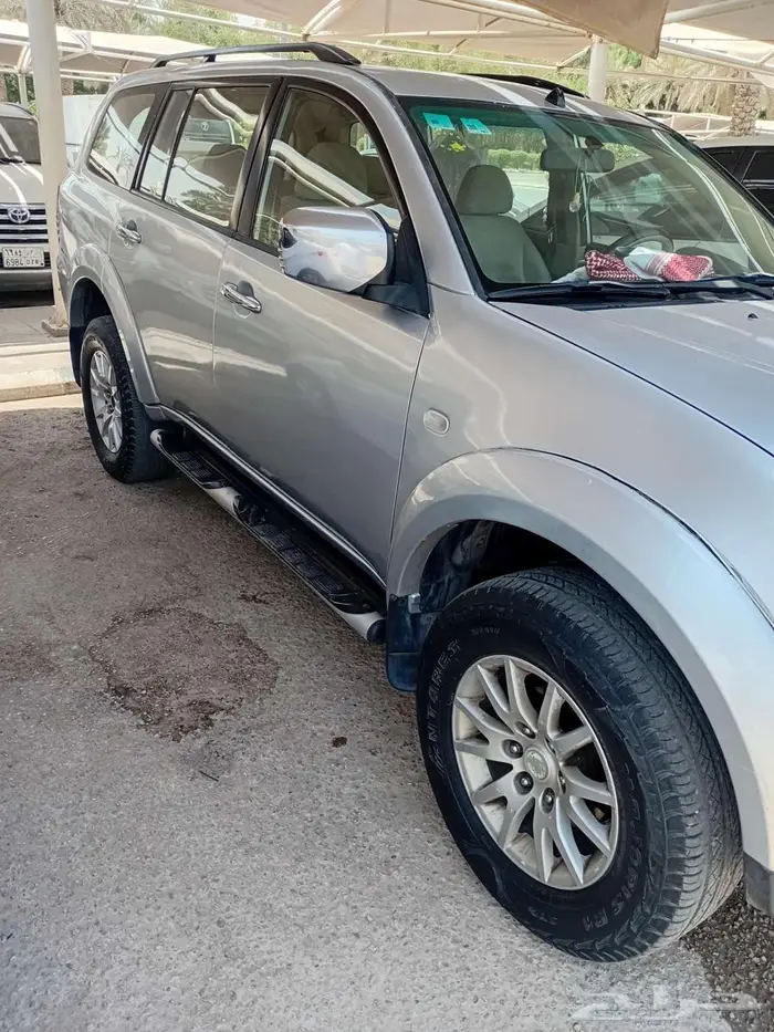 للبيع 18500 باجيرو سبورت واليوم 15500 3