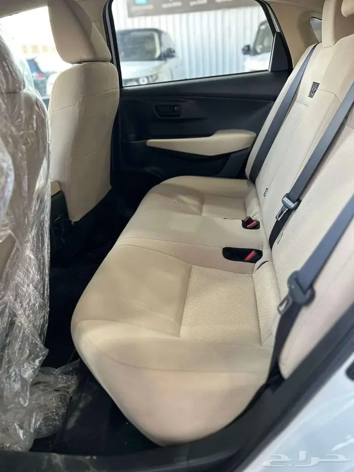 تويوتا يارس 2023 Y 14